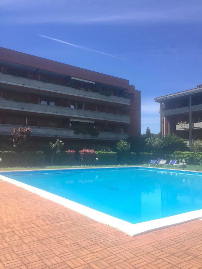 데센자노델가르다 Casa Palazzo 아파트 외부 사진
